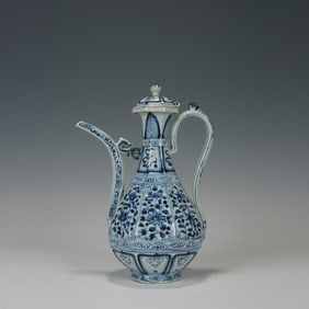 Blue and White Flower Pattern Porcelain Pot