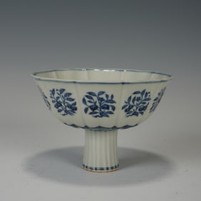 Blue and White Flower Pattern Porcelain High Foot Cup