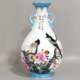 Enamel Drawing Flower and Bird Pattern Porcelain Vase