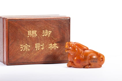 Shoushan Tianhuang Carved Beast Shape Ornament