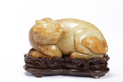 Jade Carved Beast Shape Ornament