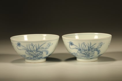 Pair of Blue and White Lotus Flower Pattern Porcelain Cup