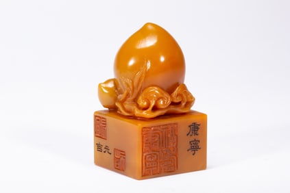 Shoushan Tianhuang Carved Peach Stone Seal