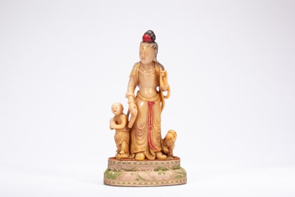 Shoushan Tianhuang Carved GuanYin Figure
