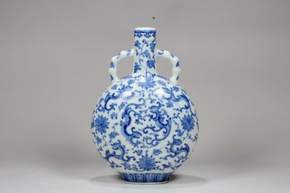 A BLUE AND WHITE 'LOTUS'MOON FLASK VASE