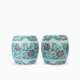 A PAIR OF DOUCAI 'LOTUS'STOOLS