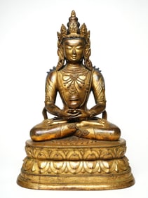 A GILT BRONZE FIGURE OF  AMITABHA BUDDHA