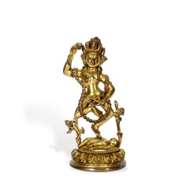 A GILT BRONZE FIGURE OF TARA