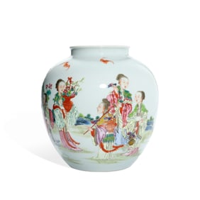 A FAMILLE ROSE'LADY CELEBRATING BIRTHDAY'JAR
