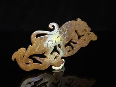 A HETIAN JADE 'TIGER'PENDANT