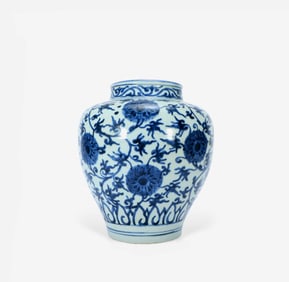 A BLUE AND WHITE 'LOTUS'JAR