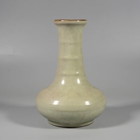 A GE TYPE VASE