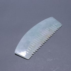 Jadeite Comb