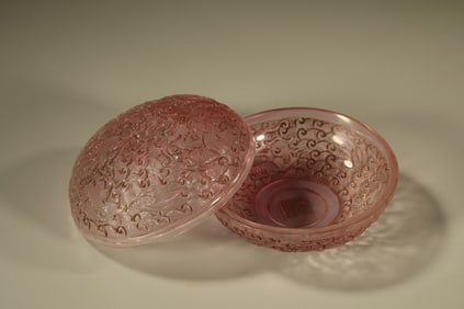 Glassware Carved Sea Wave and Dragon Pattern Lid Box