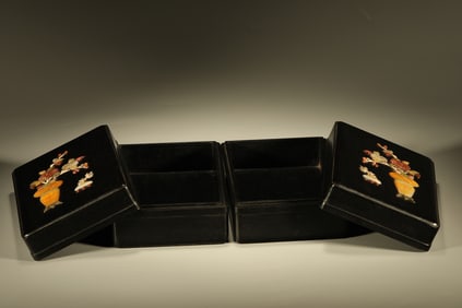 Red Sandalwood Multi GemStone Inlaid Carved Flower and Flower Pot Pattern Lid Box