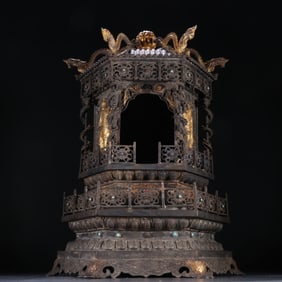 Silver Carved Flower and Dragon Pattern Pagoba