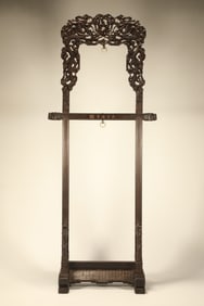 Red Sandalwood Carved Dragon Pattern Frame