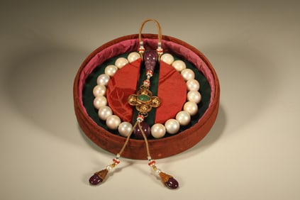 White Pearl Eighteen Praying Bead Bracelet