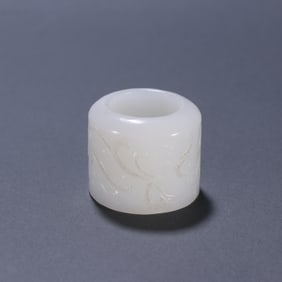 Jade Carved Chi Dragon Pattern Thumb Ring