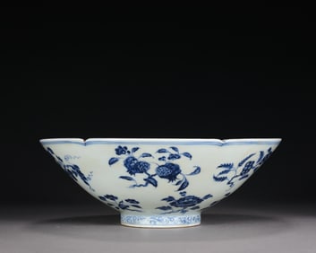 Blue and White Flower and Peach Pattern Porcelain Bowl