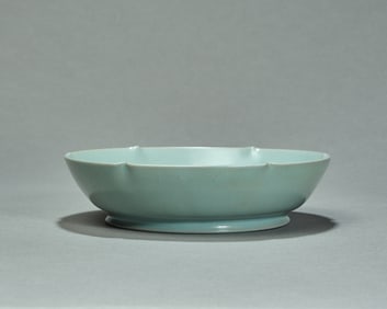Light Grey Glazed Porcelain Plate