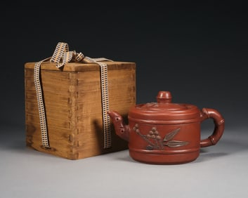 Purple Clay Carved Flower Pattern Teapot