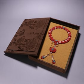 White Pearl Eighteen Praying Bead Bracelet