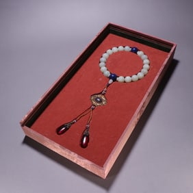 Jade Carved Pumpkin Shape Eighteen Praying Bead Bracelet