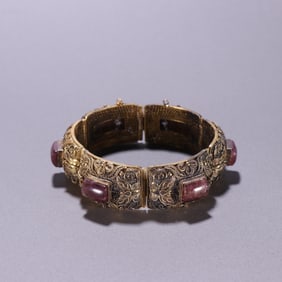 Gilt Silver Inlaid Tourmaline Carved Flower Pattern Bangle