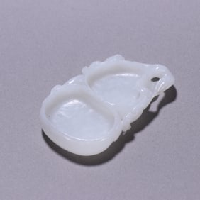 Jade Carved Gourd Shape Washer