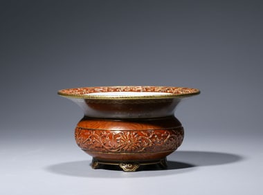 A Purple-Gold-Glazed 'Lotus Scroll' Water Dropper
