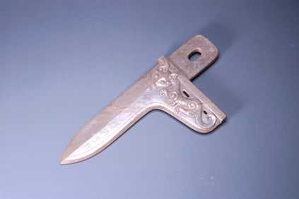 A JADE 'CHILONG' DAGGER