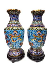 A PAIR OF CLOISONNÉ ENAMEL 'DRAGON'VASES