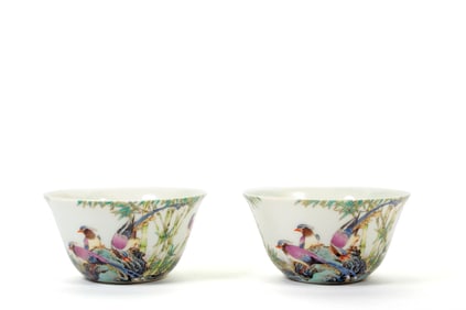 A PAIR OF ENAMELLED 'BAMBOO AND STONE'CUPS