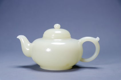A HETIAN JADE TEAPOT