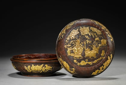A Partially-Gilt Bronze 'Reserved-Panel Floral' Covered Box