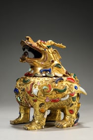 A Gilt-Bronze Luduan