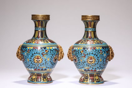 A Set of Cloisonné 'Interlocking Lotus' Vases