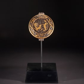 Gilt Bronze Carved Dragon Pattern Lid Box