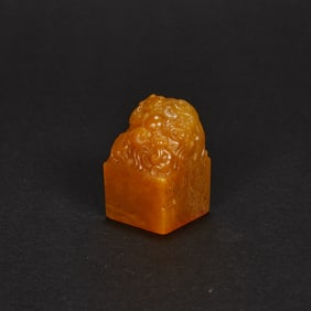 Shoushan Tianhuang Carved Dragon Pattern Stone Seal