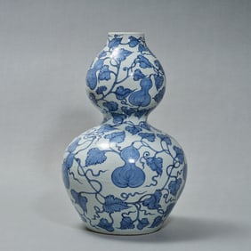 Blue and White Gourd Pattern Porcelain Gourd Shape Vase