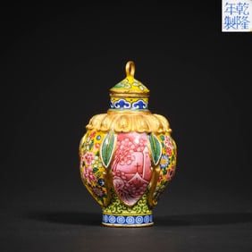 Enamel Drawing Inlaid Solid Gold Landscape and Flower Pattern Porcelain Snuff Bottle