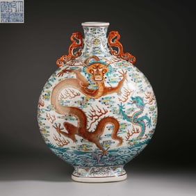 Doucai Sea Wave and Dragon Pattern Porcelain Double Chi Dragon Ears Moon Shaped Vase