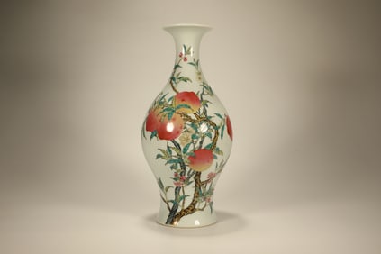 Famille Rose Peach Pattern Porcelain Vase