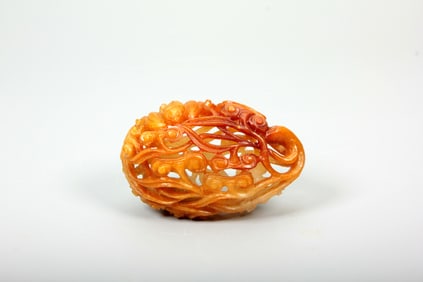 A HETIAN JADE CARVING WITH 'FU SHOU' CARVING