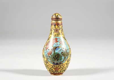 A CLOISONNÉ FLORAL SNUFF BOTTLE