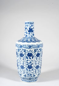 A BLUE-AND-WHITE 'TWELVE-FLOWER-GODS' VASE