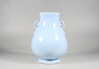 A SKY-BLUE GLAZED VESSEL,ZUN