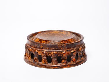 A JIAOTAI (MARBLED) MULTI-LEG INKSTONE