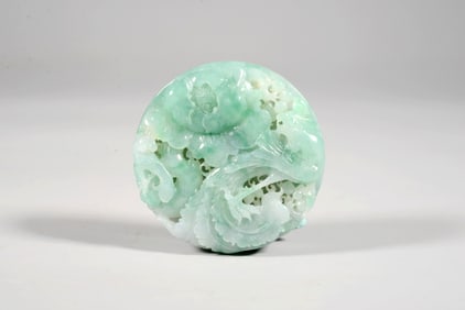A JADEITE PHOENIX-PATTERN PENDANT